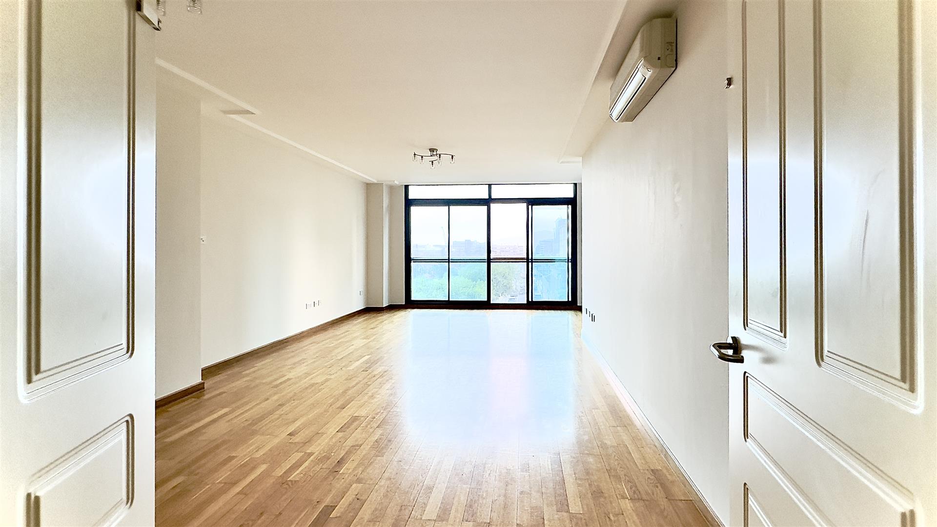 Image of Apartment - 4 Bedrooms - 2 Bathrooms for Sale in Europlaza-Gibraltar, Image 4